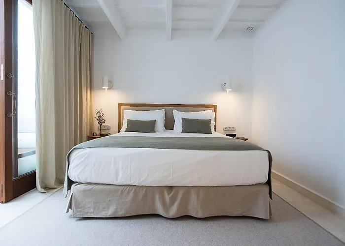 Hotel S'hotelet D'es Born - & 5*